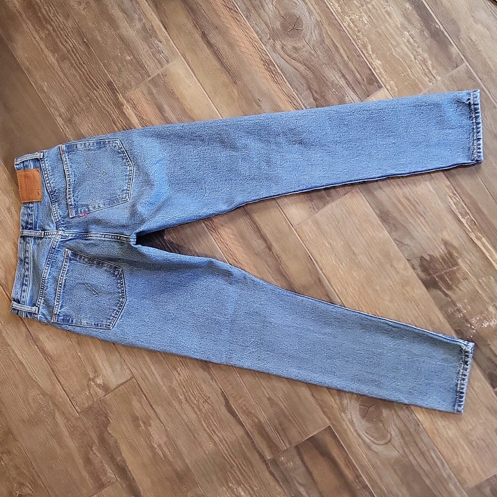 Levi's 501 Distressed Med Blue Wash Button Fly Distressed Straight Leg Jeans, 26 - Picture 9 of 12